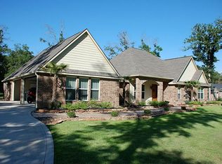 27206 Doverbrook Dr, Huffman, TX 77336