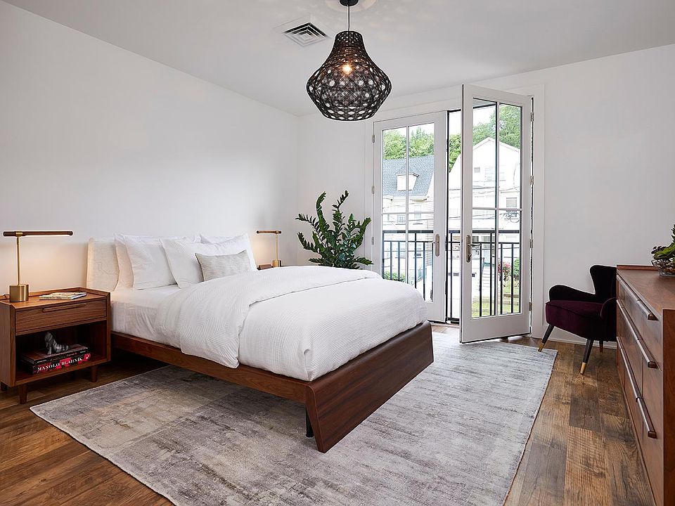 1st image of 32 Ashland Ave