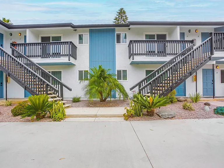 951 N Vulcan Ave — Photo 4