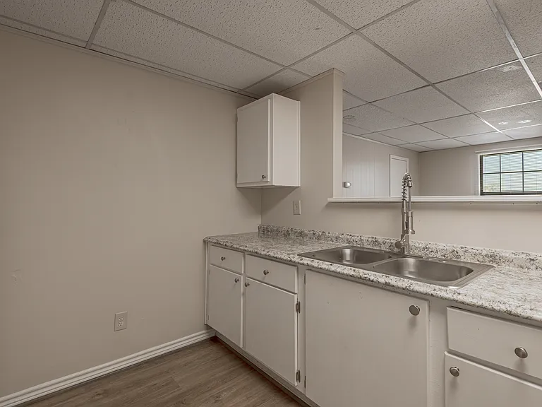 626 University Ave #G — Photo 5