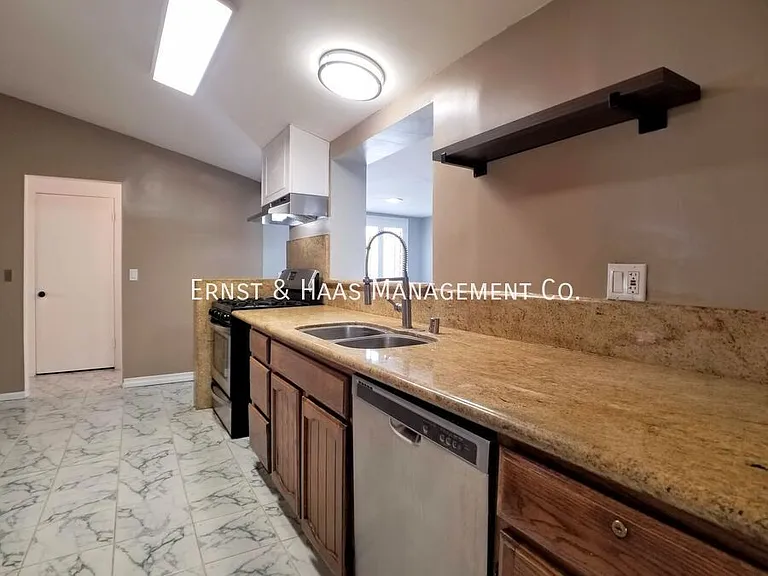 3310 E Curry St — Photo 11