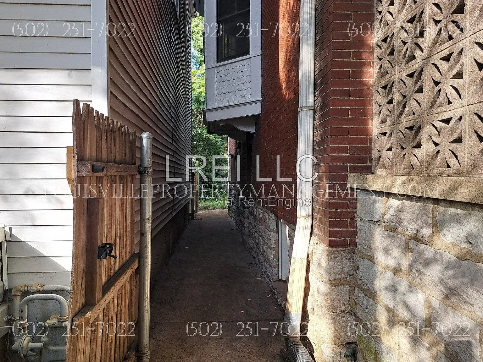 1 bed, 1.0 bath, 450 sqft, $975 — Photo 2