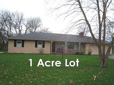 2nd image of 22 Circle Ln