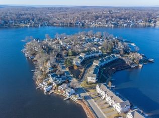 37 Catamaran Ct #37, Mount Arlington, NJ 07856