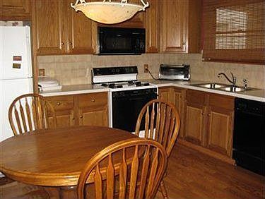 2nd image of 4110 Woodmere Dr