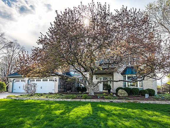 2nd image of 24332 Turnberry Ct