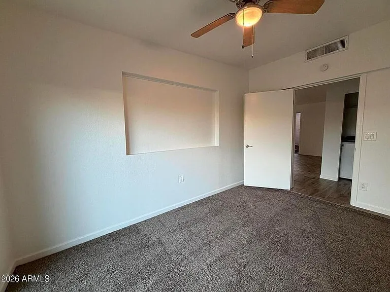 937 N 85th St — Photo 35