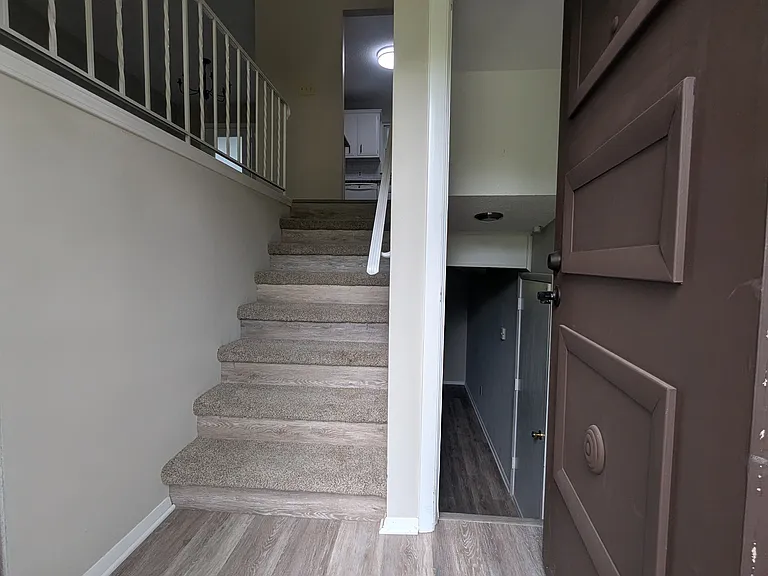 6521 Cadbury Dr — Photo 4