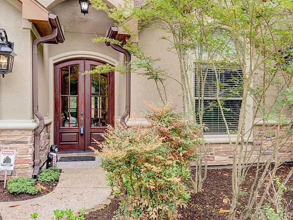 2nd image of 3230 Lazy Lake Ln