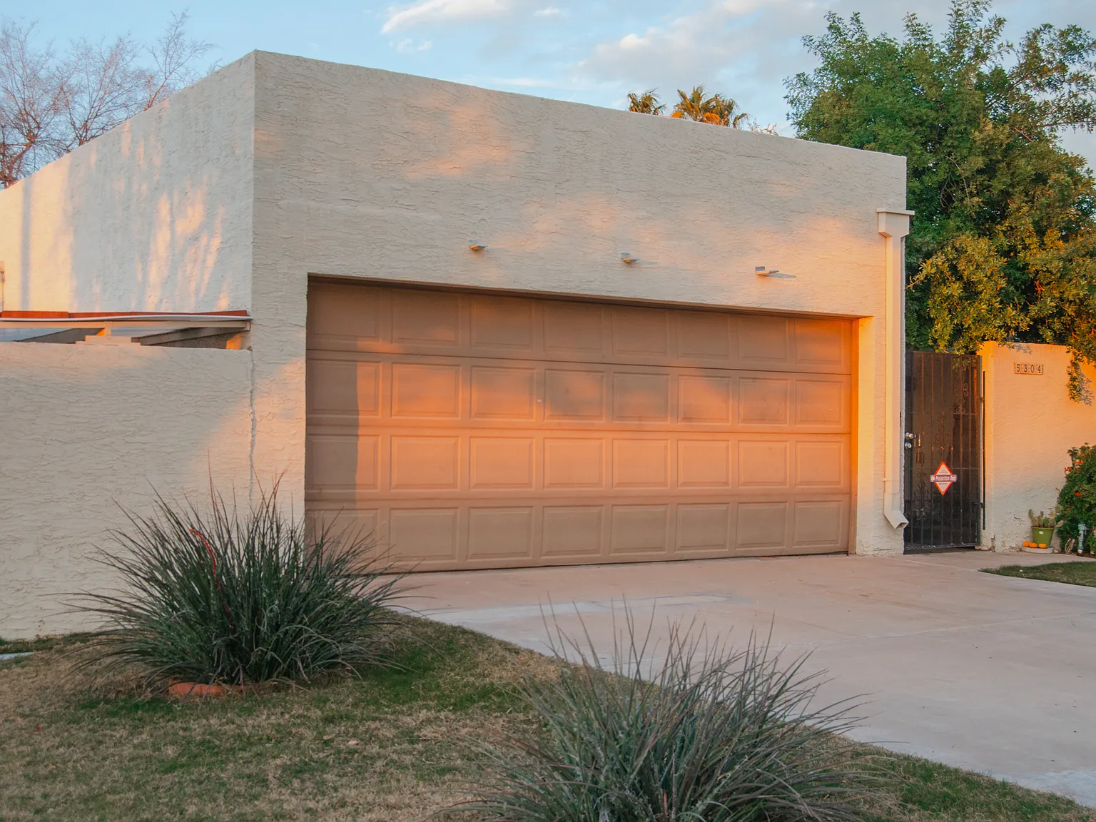 5304 E Windsor Ave — Photo 1