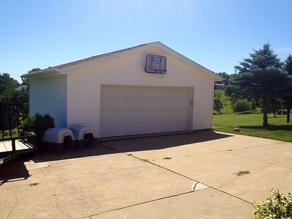 3rd image of 67546 Willow Grove Rd