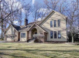 704 Arbor Ln, Winona Lake, IN 46590