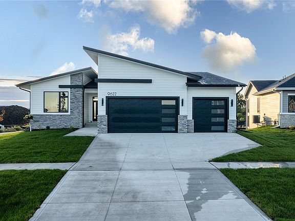 2nd image of 9622 Watermeadow Cir