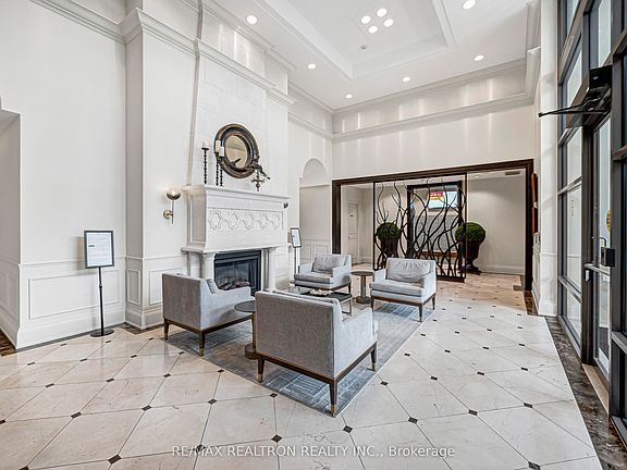 4th image of 330 Red Maple Rd #601