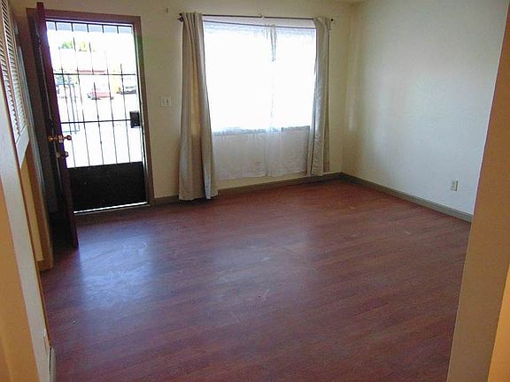 2nd image of 6031 Pompeii St