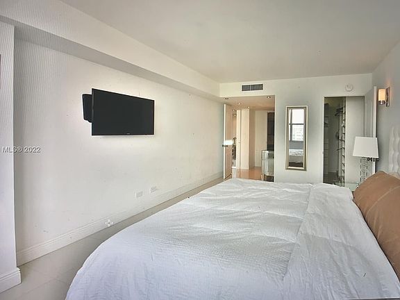 5th image of 6039 Collins Ave APT 1235