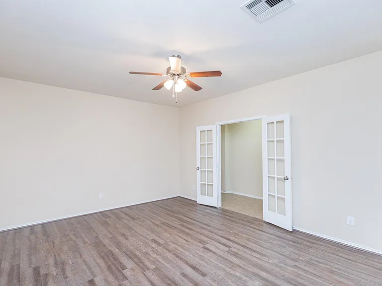 1110 Larkfield Dr — Photo 12