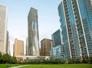 225 N Columbus Dr APT 2202, Chicago, IL 60601