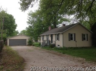 107 E Dunbar St, Mahomet, IL 61853