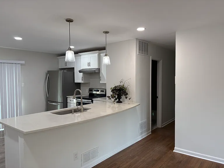 3626 Admiral Dr — Photo 5