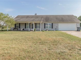 14443 Highland Church Rd, Fayetteville, AR 72704