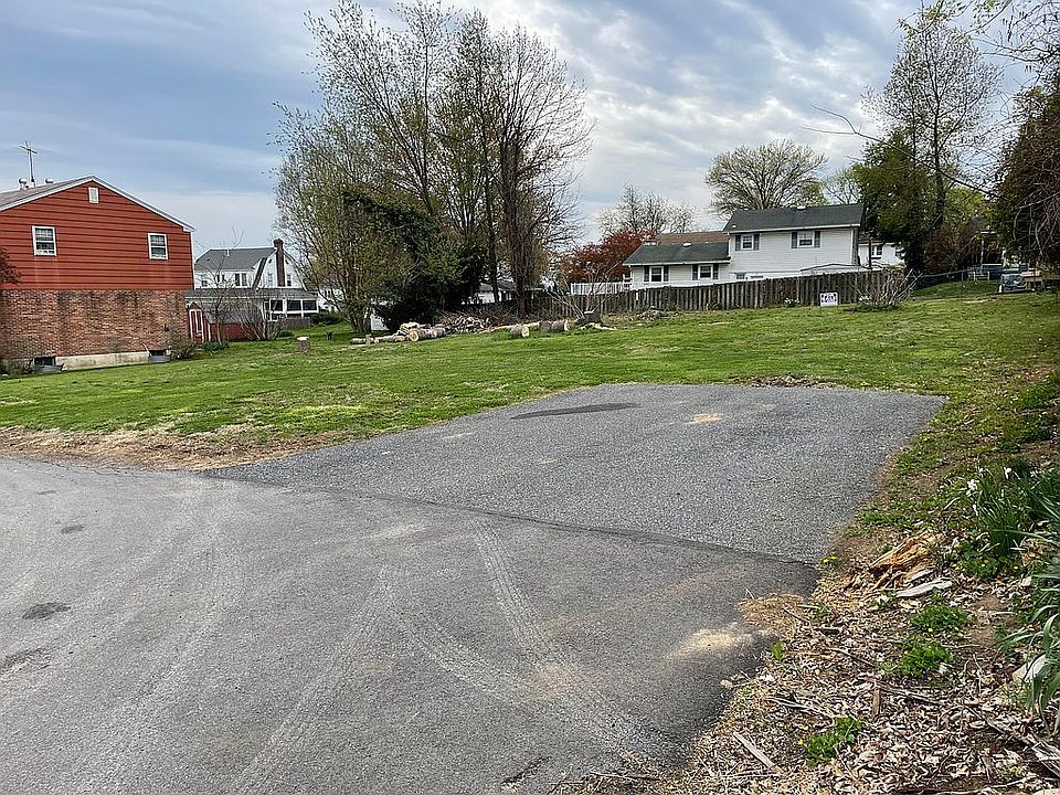 2nd image of 16 Princeton Ave