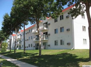 101 Albion Ave APT 101, Fairmont, MN 56031