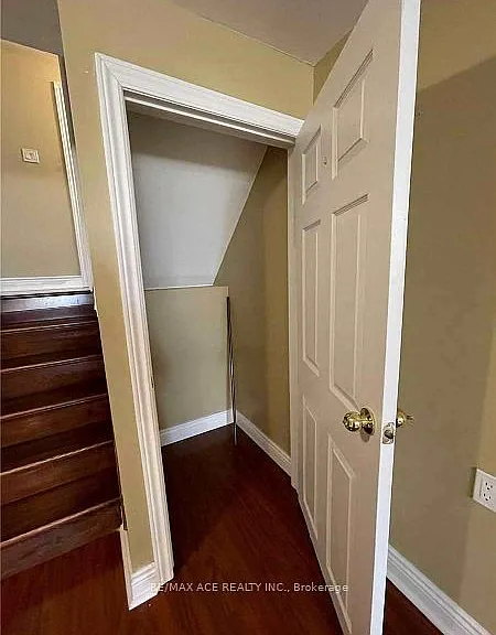 40 Cavehill Cres #LOWER — Photo 12