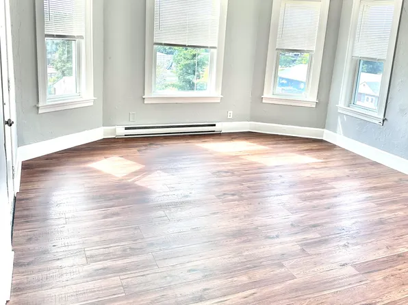 139 Cambridge St #3, Worcester, MA 01603
