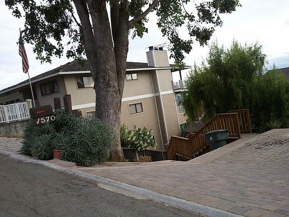 3rd image of 15709 Highland Dr
