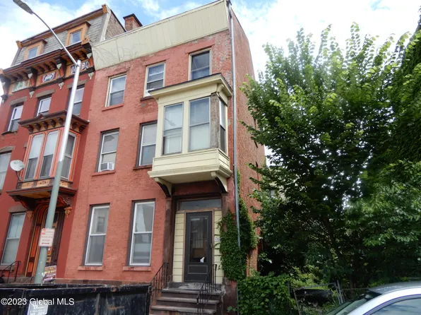 2154 5th Avenue, Troy, NY 12180