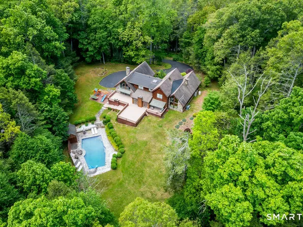 21 Holiday Point Road, Sherman, CT 06784