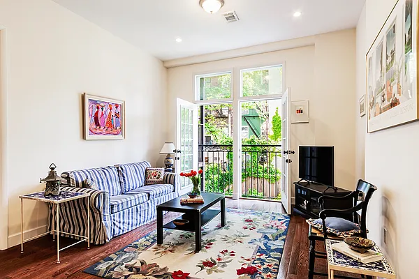 Rented by Brown Harris Stevens | media 6