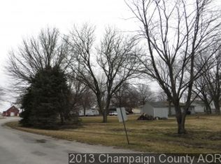 2227 Marilyn Dr, Saint Joseph, IL 61873