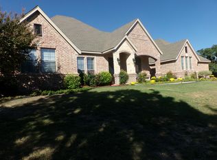 5816 Maple Valley Dr, Azle, TX 76020