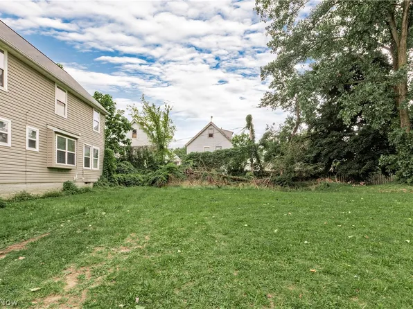 11112 Earle Ave, Cleveland, OH 44108