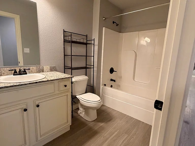 1119 Springhill Rd #A — Photo 5