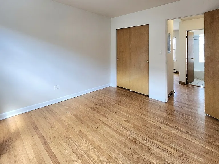 5700 W 35th St #8N — Photo 7