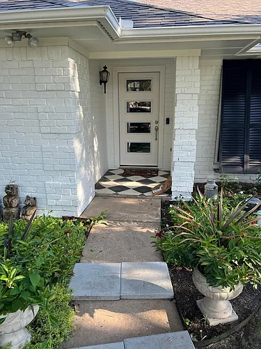 1504 Ridgewood Dr Photo 1