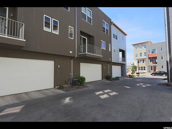 5th image of 11217 S Faddington Way #338