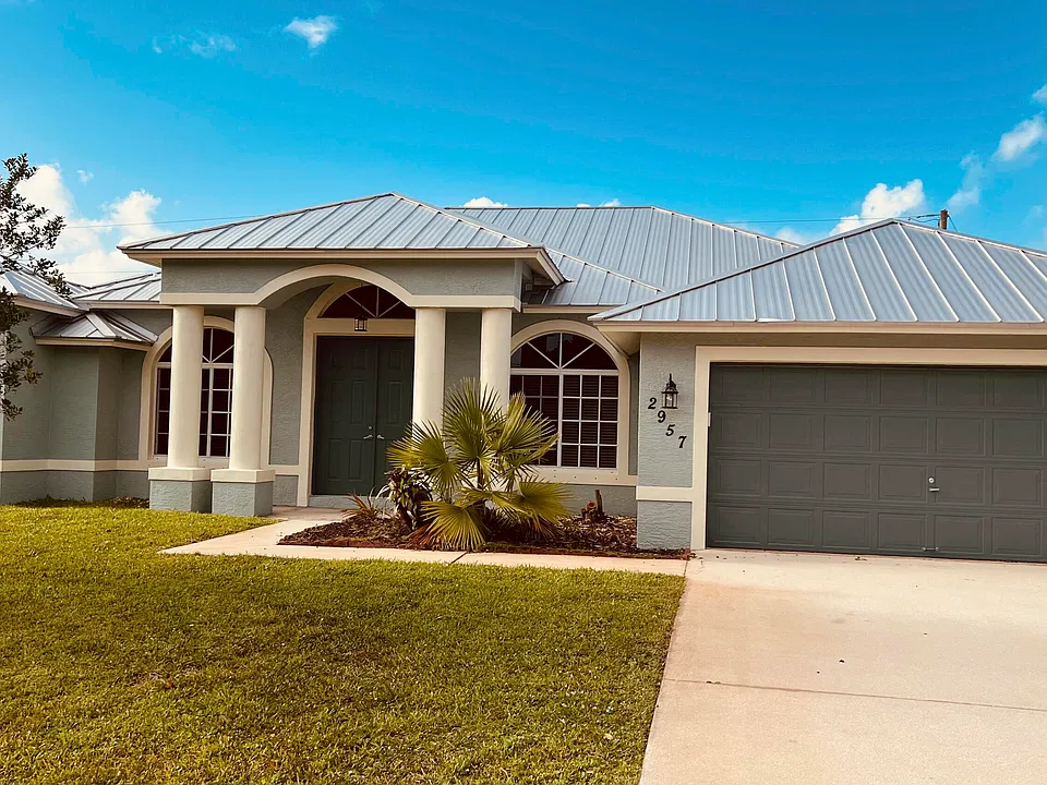 2957 SE Melaleuca Blvd