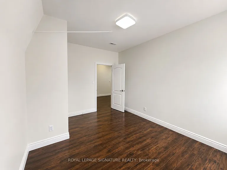 15 Barrie St #1 — Photo 9