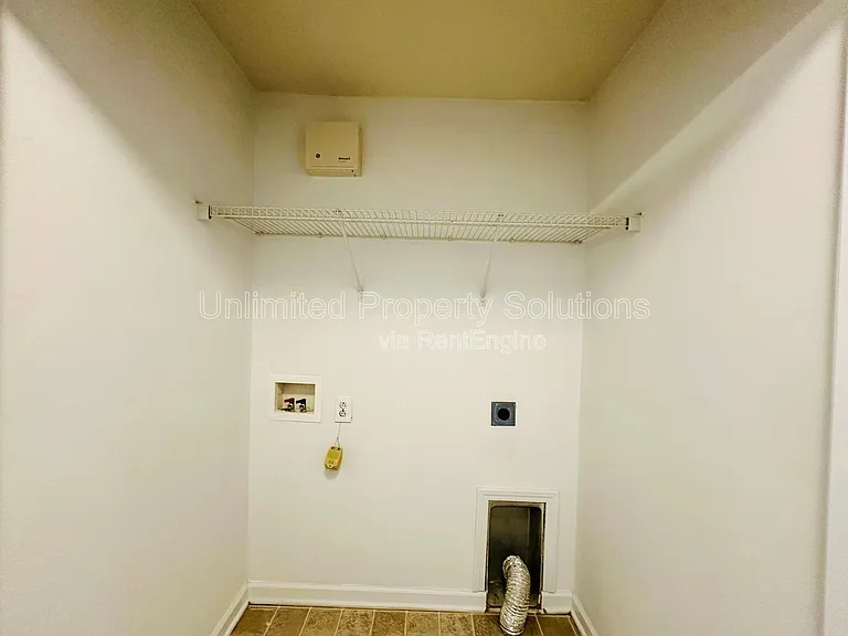 376 S Kerr Ave #303 — Photo 16