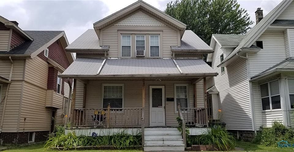 1st image of 644 Willard St