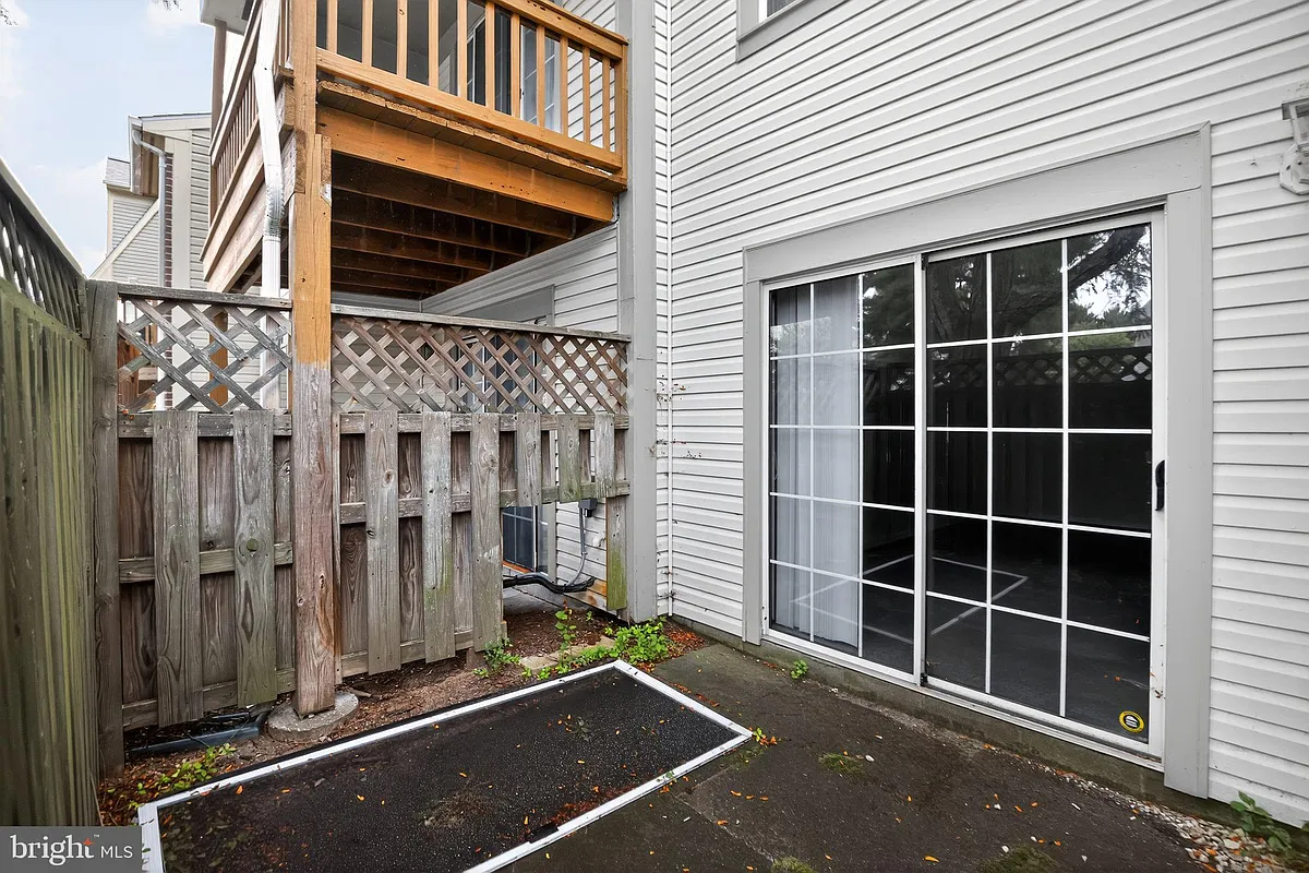 Building Photo - 8711 Gilly Way #8711