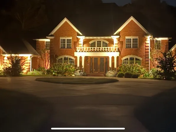 8408 Cemetery Rd, Bowling Green, KY 42103