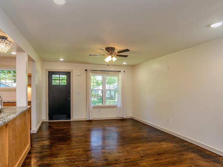 807 W Bennett Dr — Photo 23