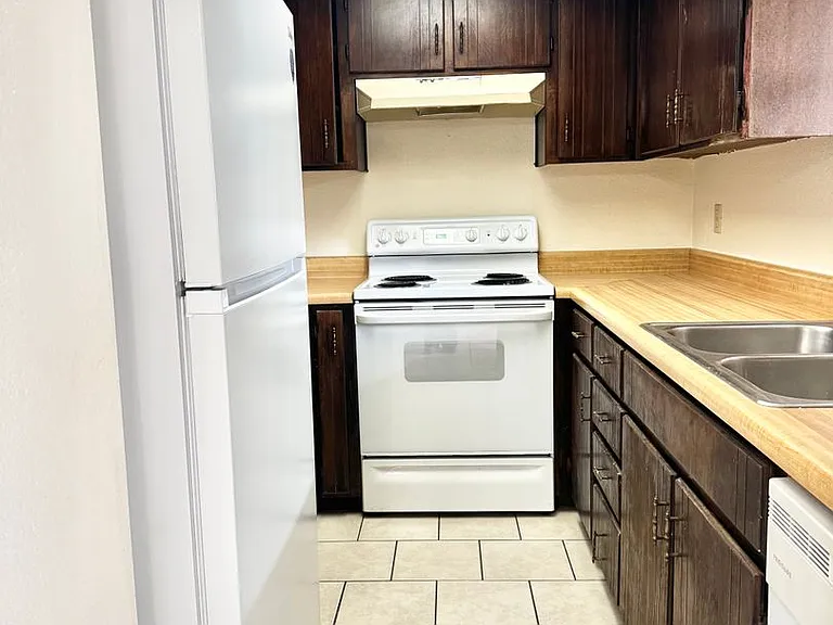 4151 Calle Ladero #B — Photo 5