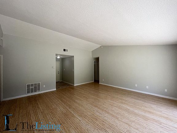 5th image of 4425 Trescott Dr