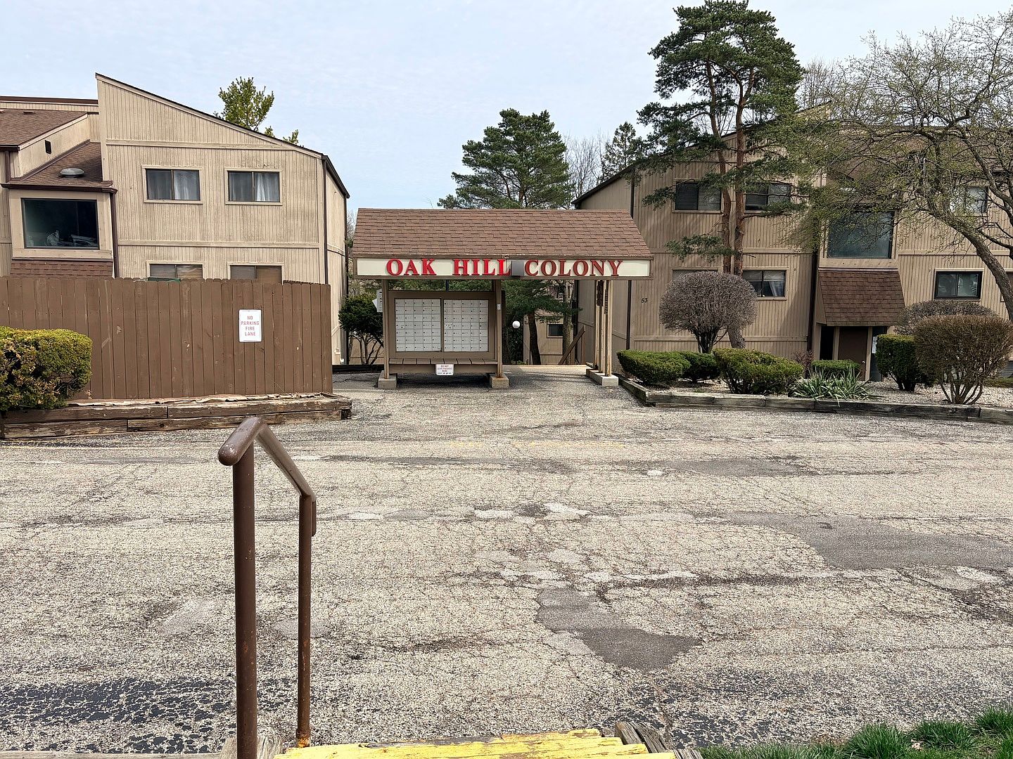 52 Oak Hill Colony APT 5